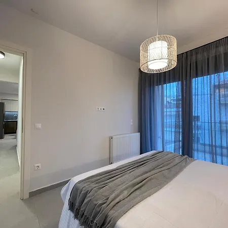 Apartment Gleaming Near Metro Mall Athens