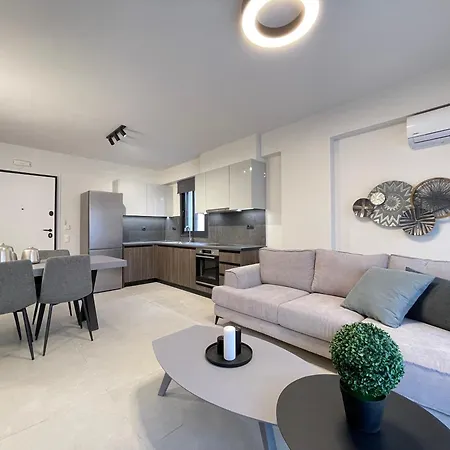 Apartment Gleaming Near Metro Mall Athens
